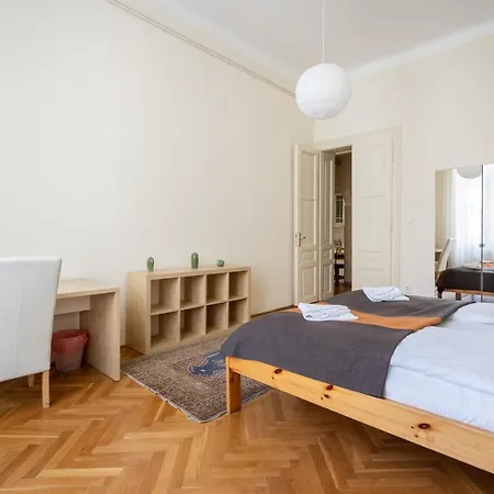 Lonyay Grand Apartamento *