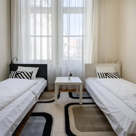 Lonyay Grand Apartamento