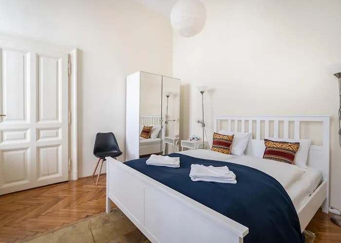 Lonyay Grand Apartment Budapest